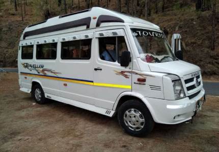12 Seater Tempo Traveller