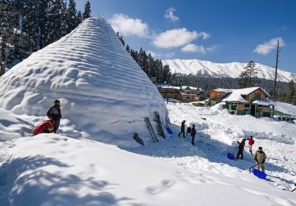 The Ultimate Kashmir Discovery: 9-Day Grand Tour from Chandigarh