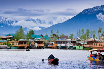 Taxi Rental service from Amritsar to Kashmir